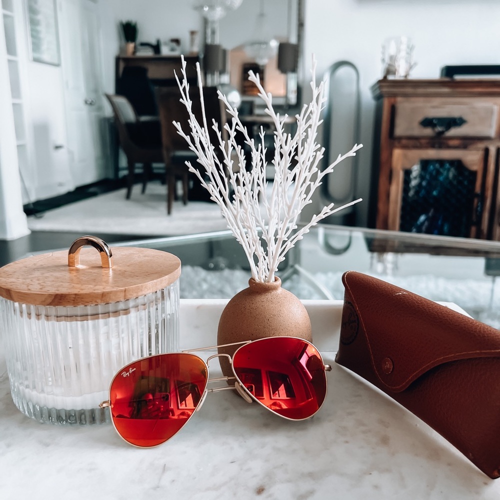 Red Mirrored Ray Bans
